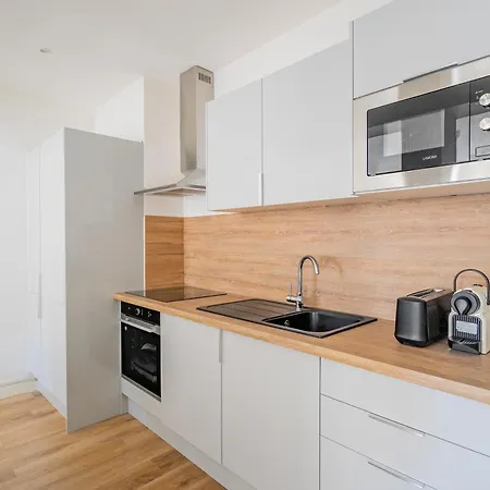 Le Castellane Coeur Centre Apartment