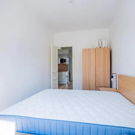 Le Castellane Coeur Centre Apartment *